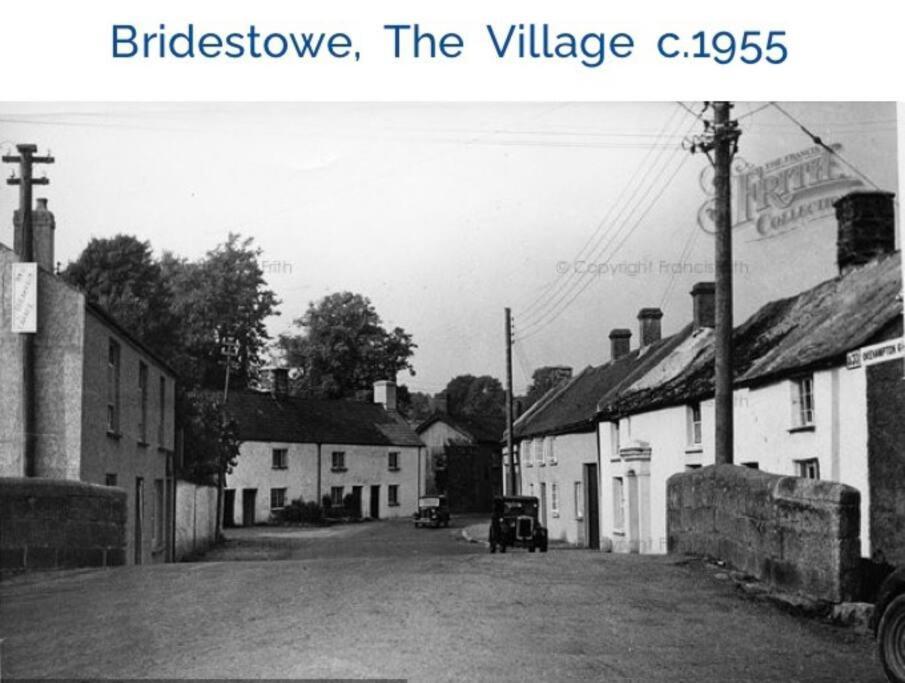 Church Gate Cottage - Bridestowe المظهر الخارجي الصورة